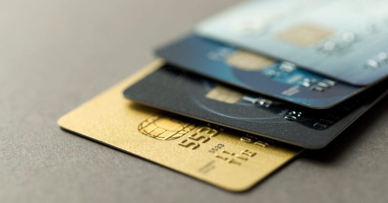 Disadvantages of Late Credit Card Payment: A Detailed Guide